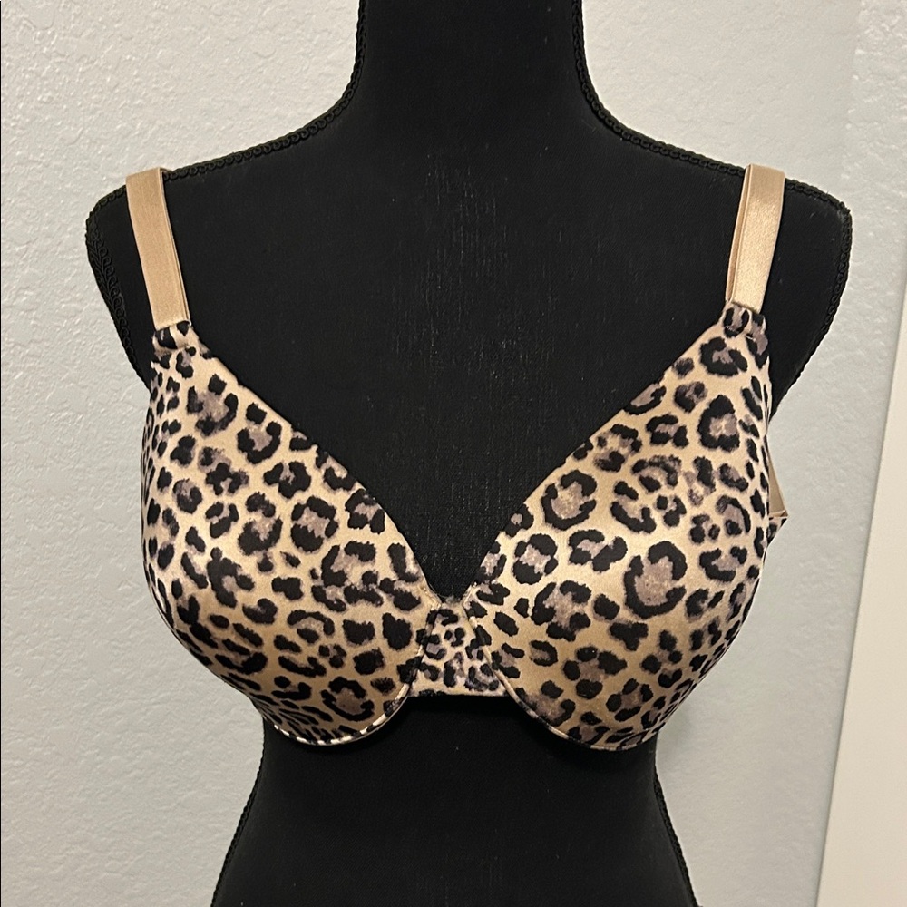 Soma 36D underwire animal print bra. Good condition!